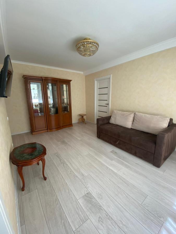 Apartment On Prospiekt Pobiedy 18 Kiev Ngoại thất bức ảnh