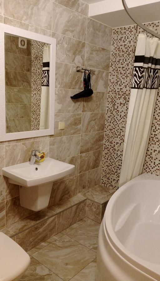Apartment On Prospiekt Pobiedy 18 Kiev Ngoại thất bức ảnh